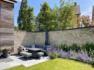 Photo 30- click for photo gallery